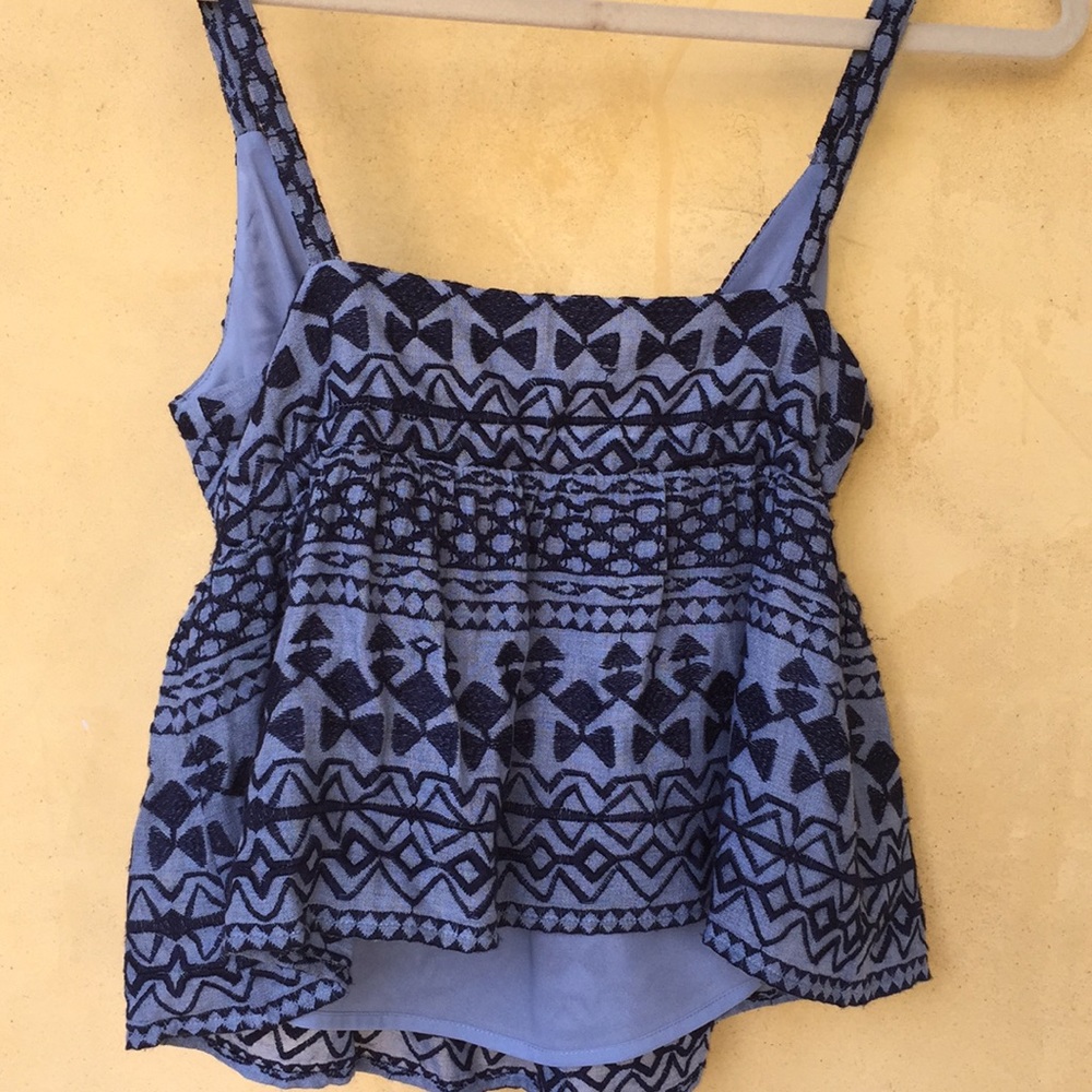 BCBG top - Picture 4 of 4